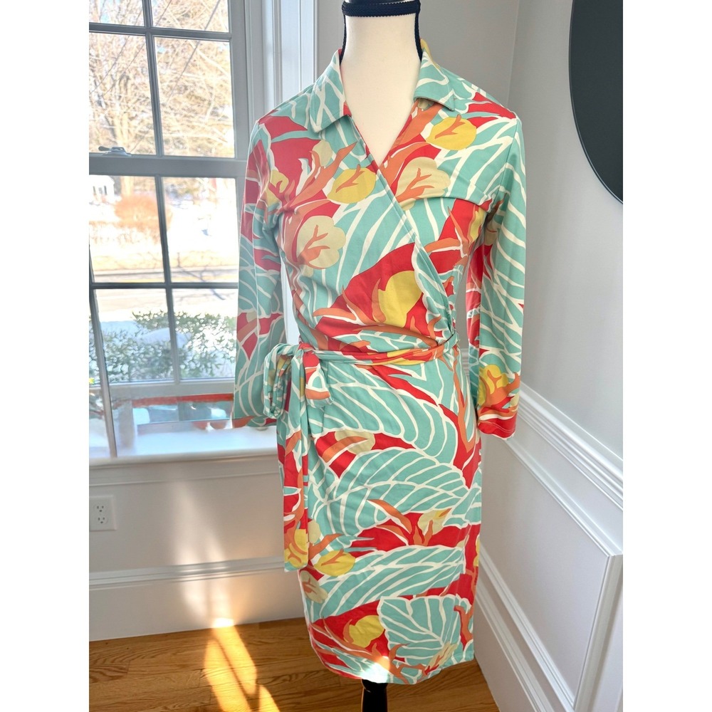J McLaughlin Adley Catalina Cloth Tropical TRUE Wrap Dress M‎ wedding guest